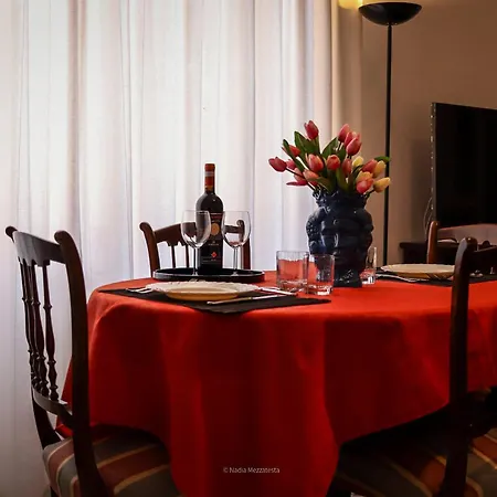 Casa Marele *